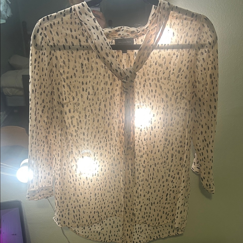 H&M Beige and Black Patterned Blouse